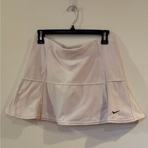 Nike White Pleated Tennis Skirt 🎾